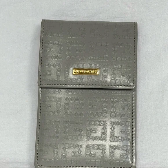 GIVENCHY Vintage Logo Leather Cigarette Case